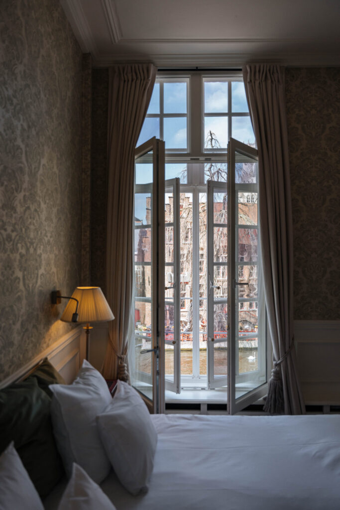 Comfortable room for a Sunday & Monday stay in Bruges
Chambre confortable pour un séjour Sunday & Monday à Bruges
Comfortabele kamer voor een Sunday & Monday-verblijf in Brugge